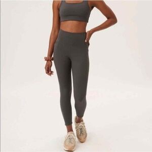 Girlfriend Collective 3/4 Leggings in Storm